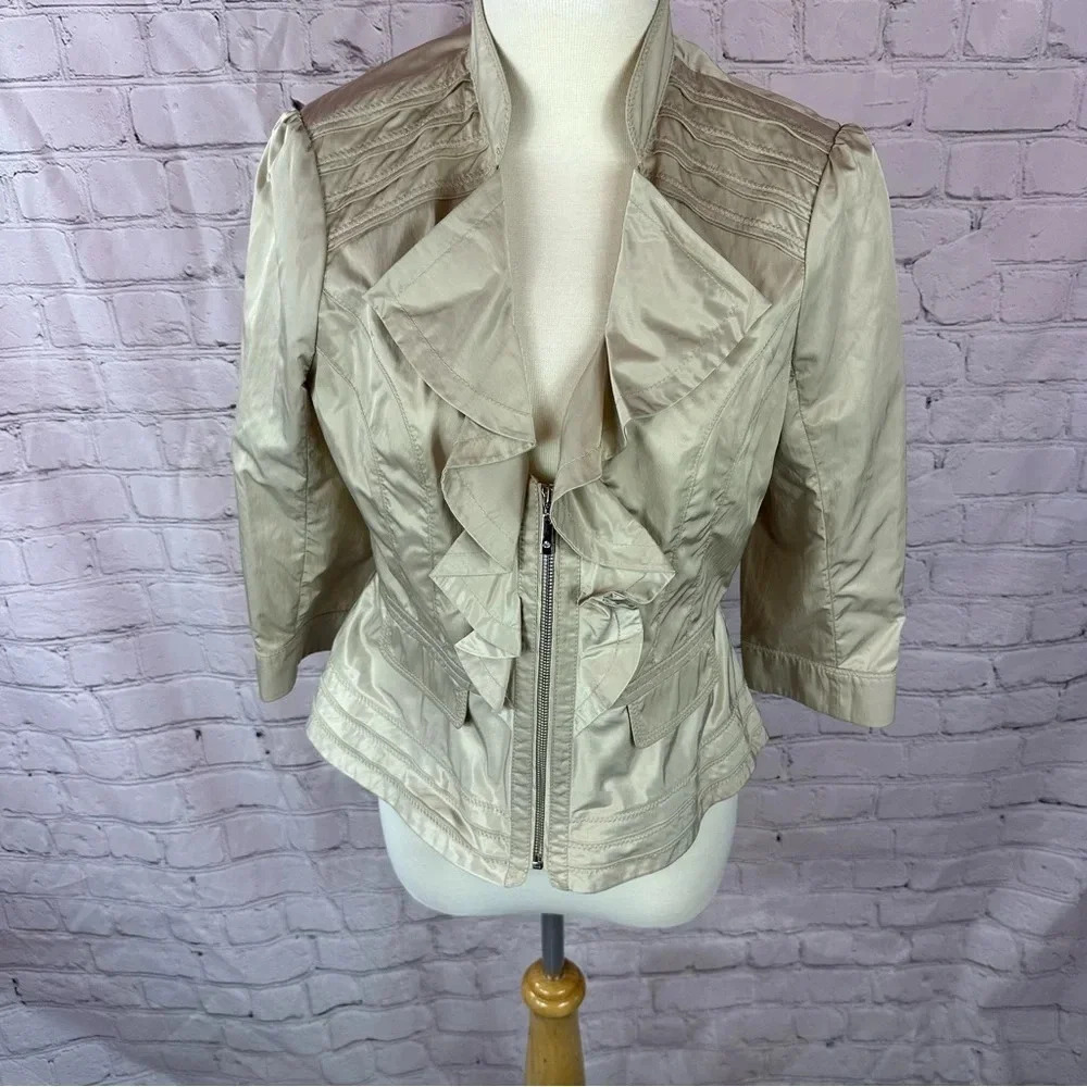 White House Black Market front zip Blazer size 6